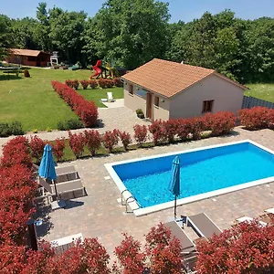 Flora **** Pazin